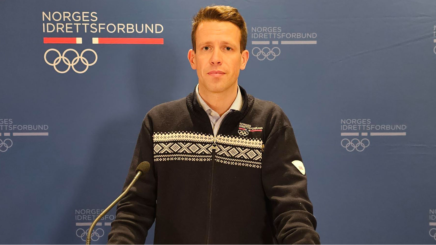 2. visepresident Sondre Sande Gullord i idrettsstyret presenterte saken om et eventuelt opptak av Norsk Karateforbund som særforbund i Norges idrettsforbund. Idrettsstyrets innstilling om avslag på søknaden om opptak ble støttet og vedtatt av Idrettstinget. Foto: Geir Owe Fredheim, Norges idrettsforbund. 