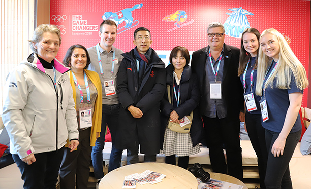 Representanter fra IOC, Lillehammer Olympic Legacy Sports Center og fremtidige OL-arrangører møttes for erfaringsutveksling i forbindelse med Ungdoms-OL i Lausanne. Foto: Sofie Torlei Olsen 