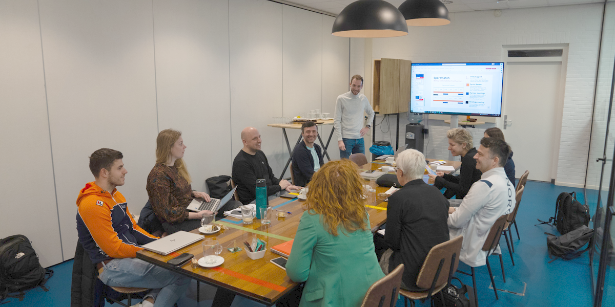 Norges idrettsforbund i dialog om innovative digitale løsninger, med det nederlandske idrettsforbundet og nederlanske kommuner på en felles europeisk delingsarena