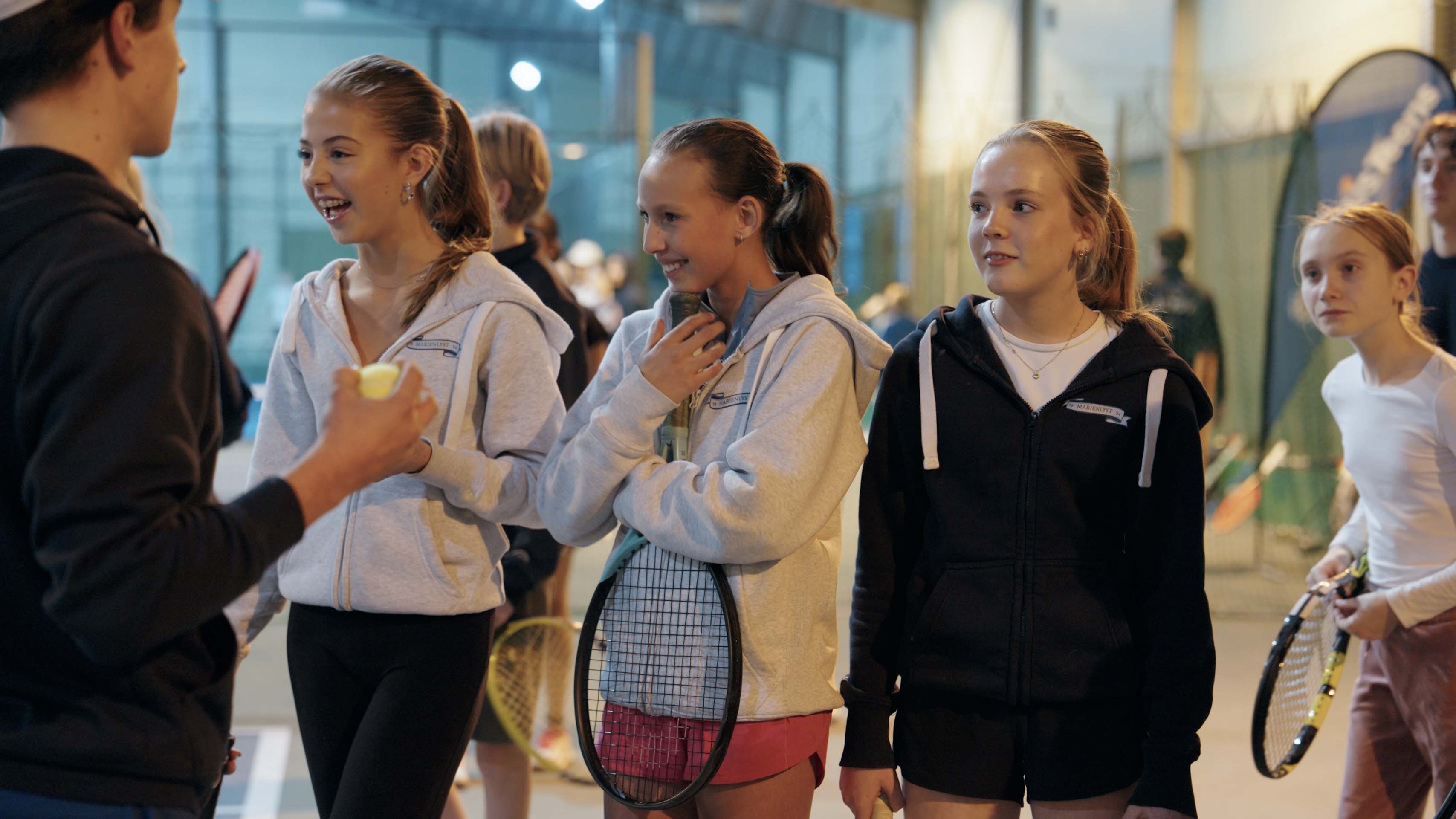 Tennis Teens er et nytt konsept, utviklet av, for og til ungdommen. Her ligger fokuset på det sosiale, hvor ungdommen selv får påvirke, lede og sette rammene for arrangementene. Foto: Martin Strøm
