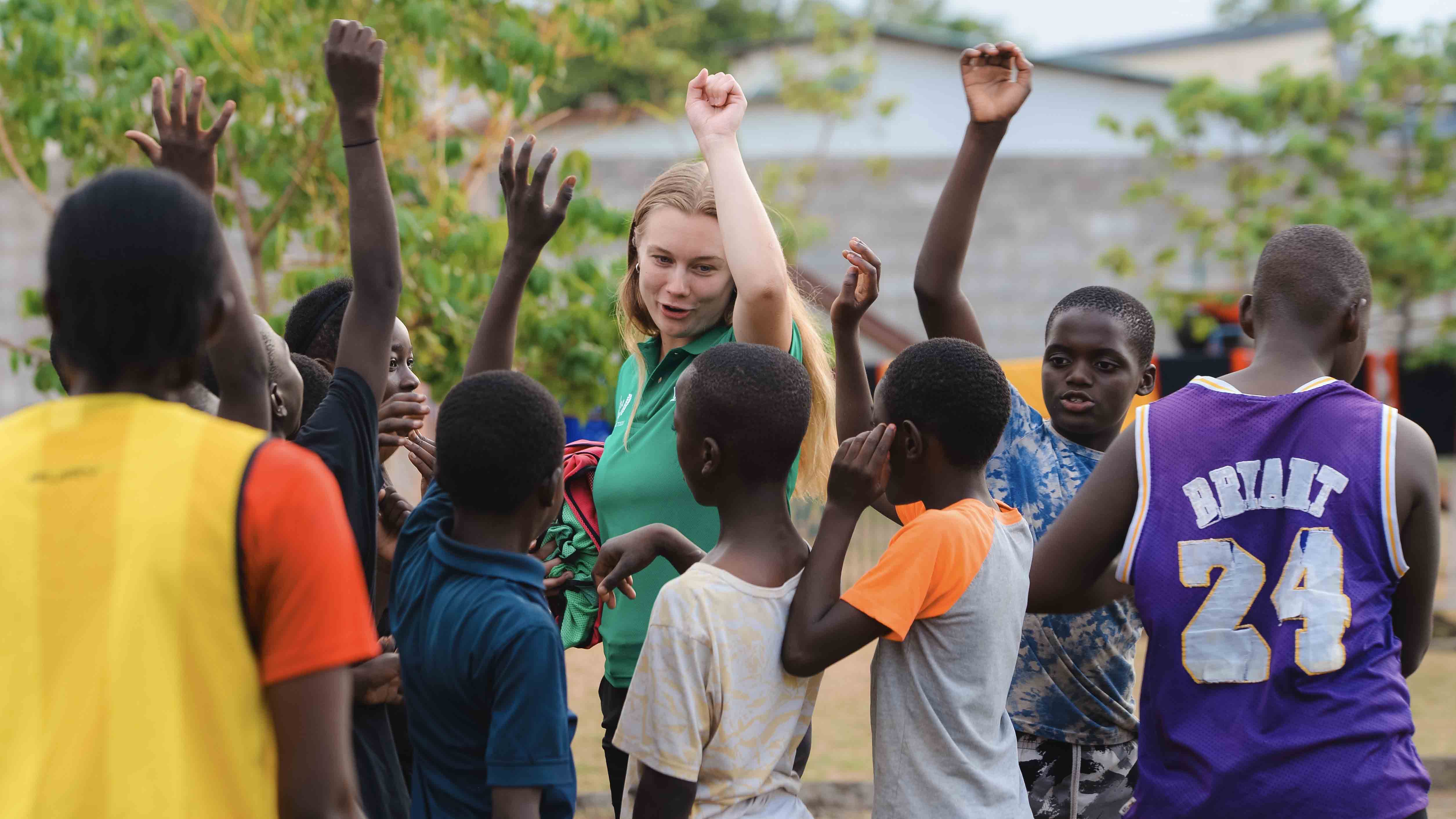 Hvert år ser Norges idrettsforbund etter idrettsengasjert ungdom som ønsker å jobbe frivillig med idrett i sørlige Afrika. Foto: Pernille Ingebrigtsen Dalheim 