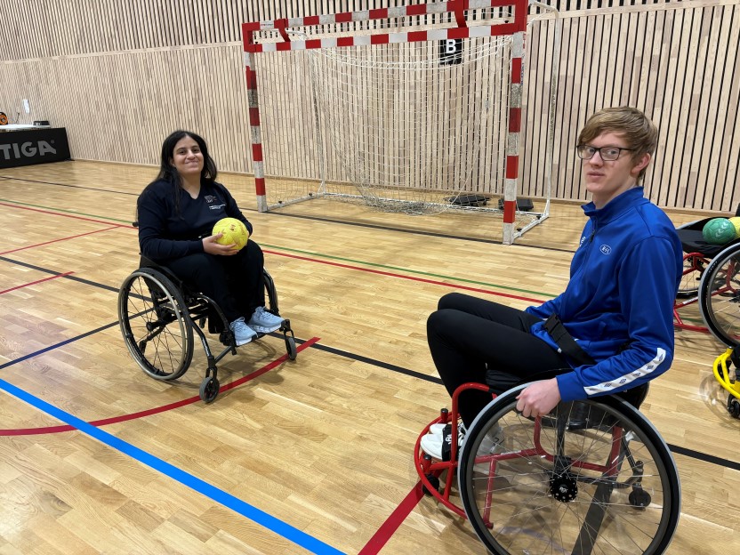 Paraidrettssenteret med stor aktivitetsstand under idrettsfest med Casper Ruud og Birgit Skarstein 20. desember