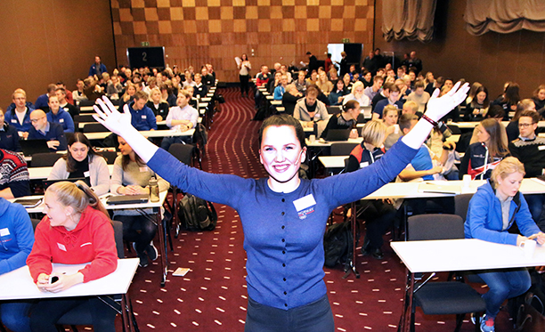 Runa Møller Tangstad (18) er konferansier under Ungdomsidrettskonferansen i Trondheim 1. og 2. desember. Foto: Geir Owe Fredheim 