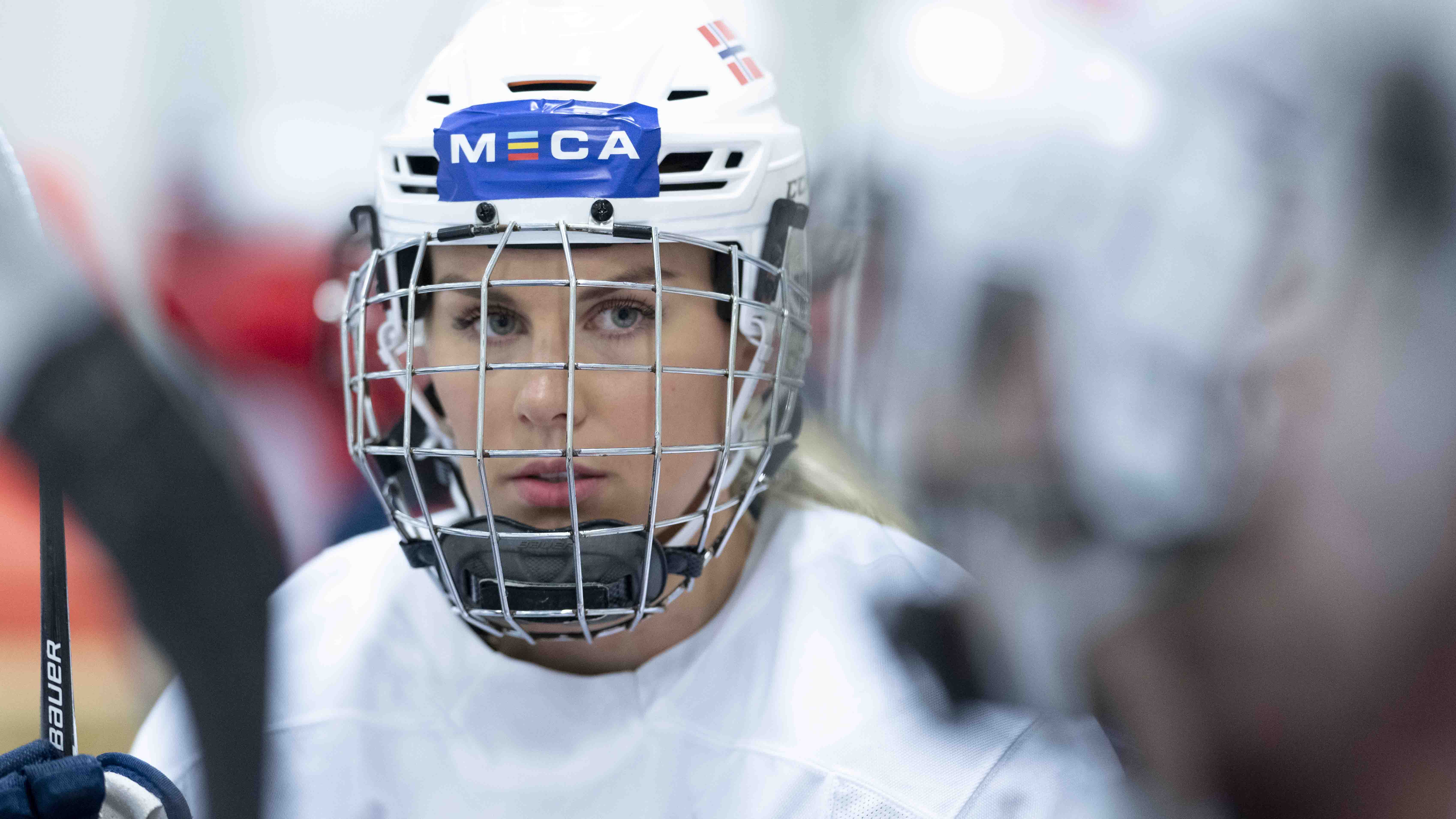 Josefine Engmann Biseth har spilt for både aldersbestemte landslag og seniorlandslaget i ishockey. Foto: Fredrik Hagen, NIHF 