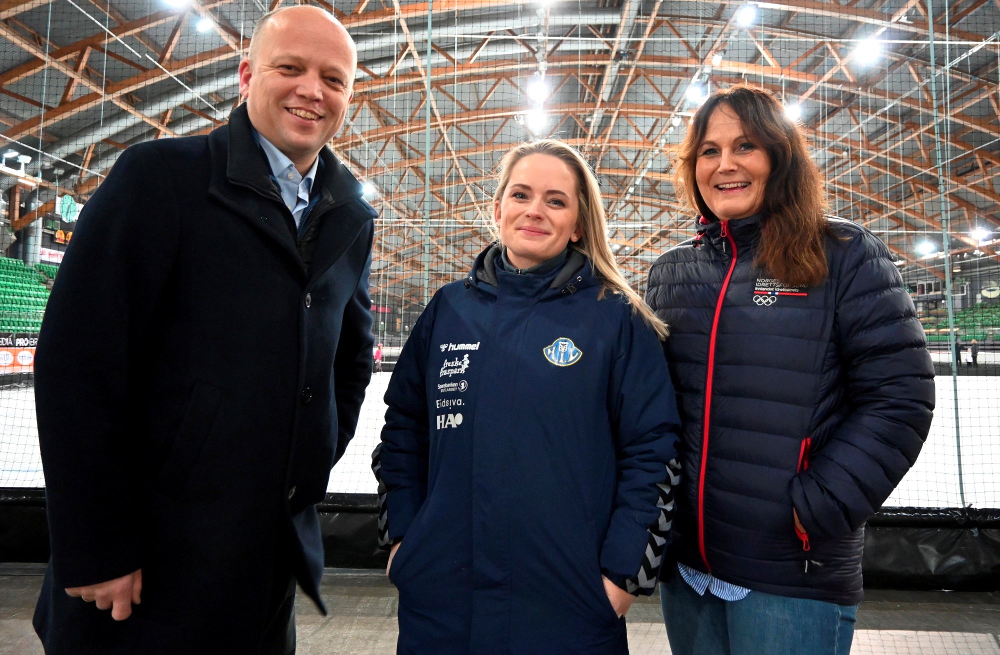 F.v: Trygve Slagsvold Vedum, Andrea Falkenhem og Tina Thorsen. Foto: Syver Blikstad Grønbakken / Hamar Arbeiderblad