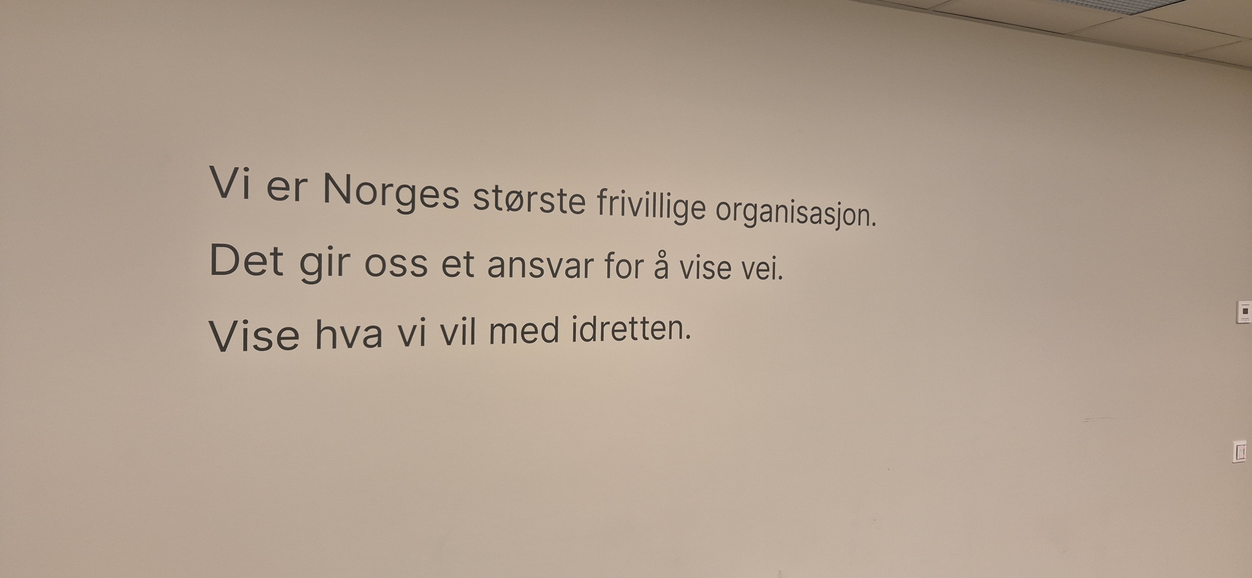 Fra et møterom  i NIF på Idrettens hus v/Ullevaal Stadion