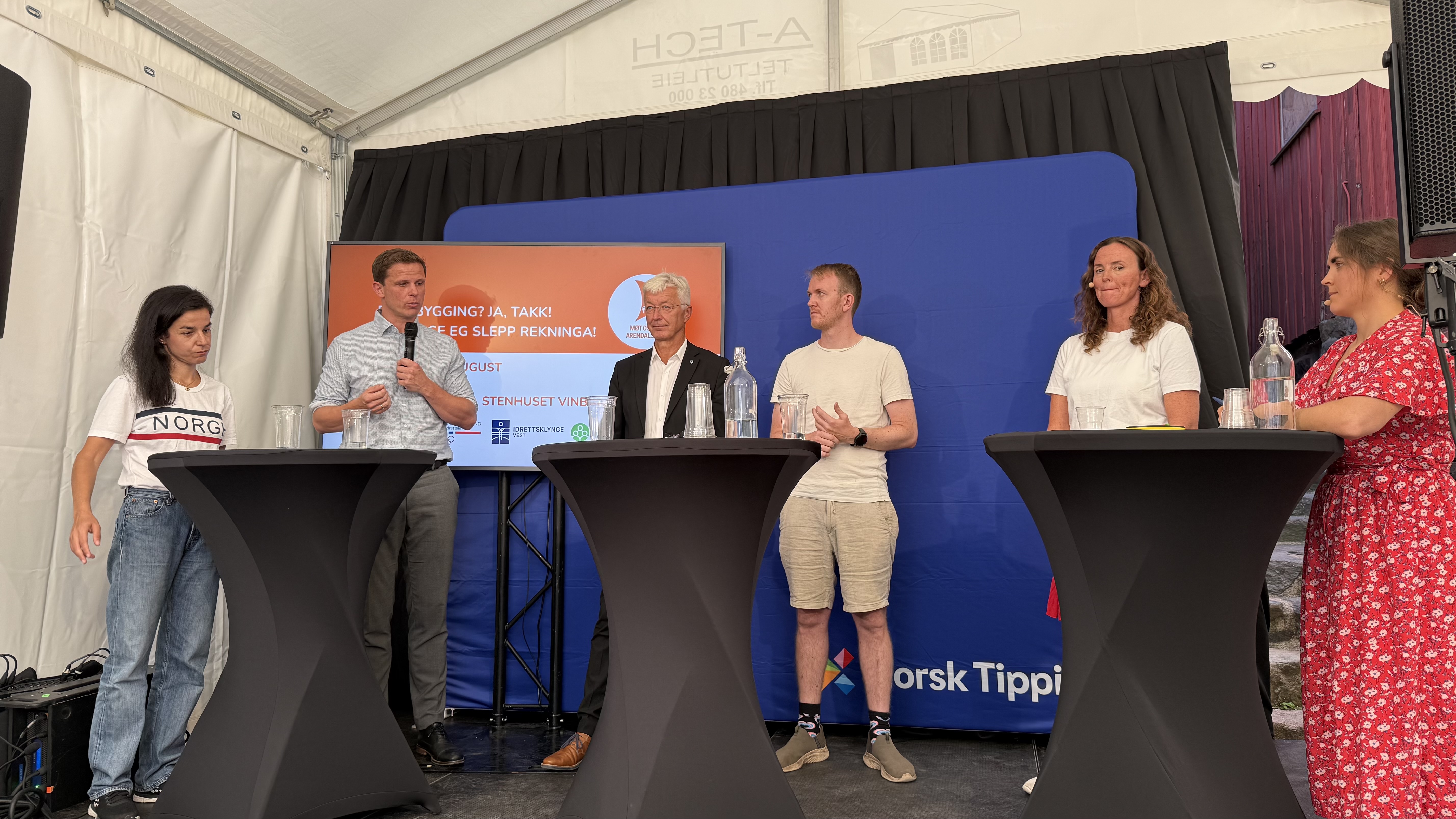 Deltakerne i paneldebatten