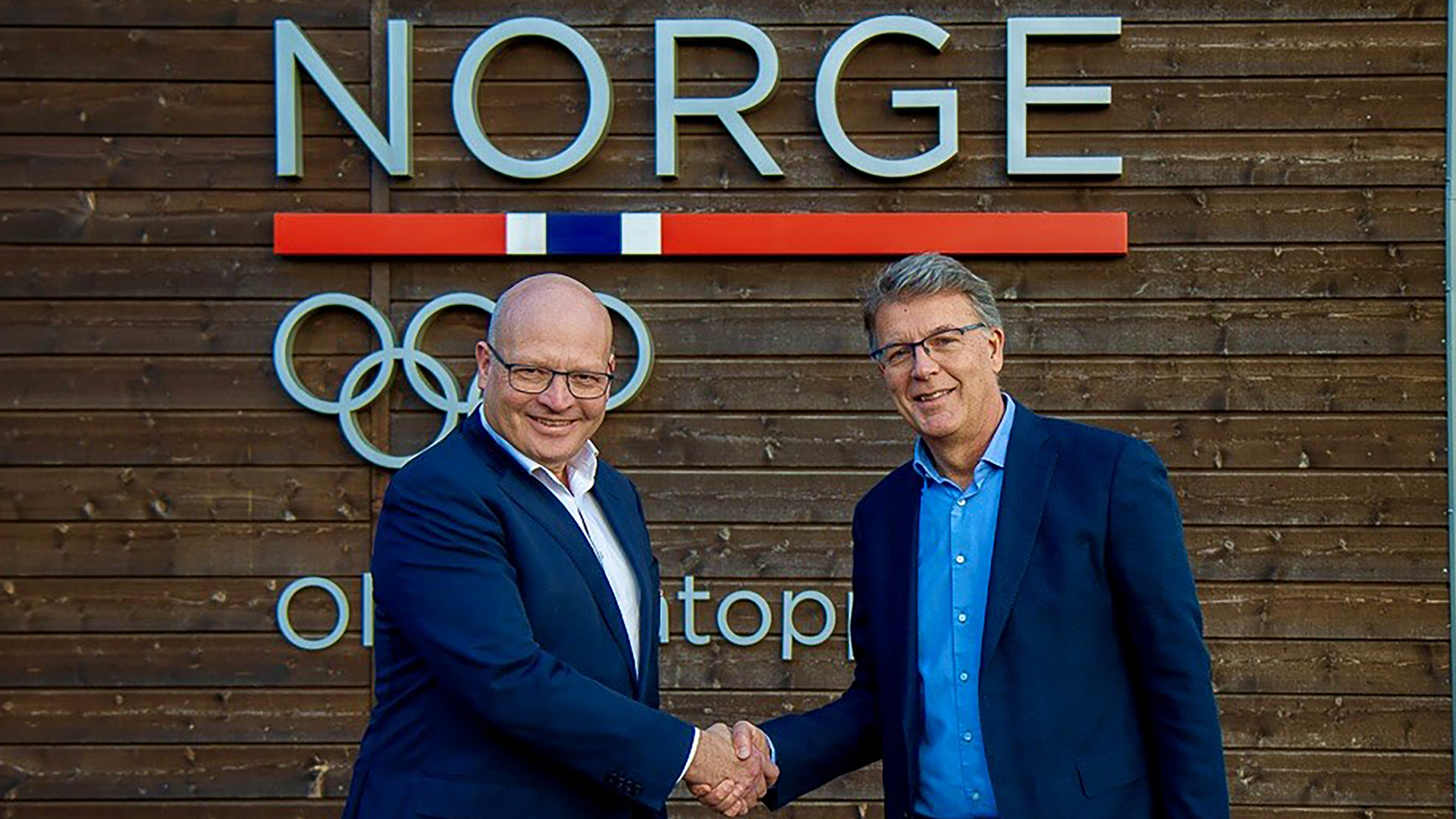 Generalsekretær i Norges idrettsforbund, Nils Einar Aas og administrerende direktør i Deloitte, Sjur Gaaseide. Foto: Deloitte