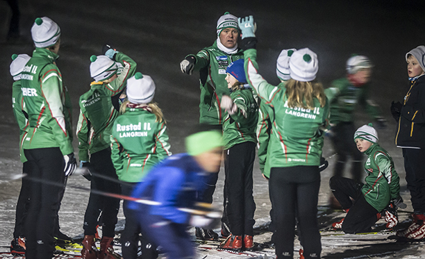 Olympiatoppen har 9 anbefalinger til hva en god idrettsforelder er. Foto: Eirik Førde