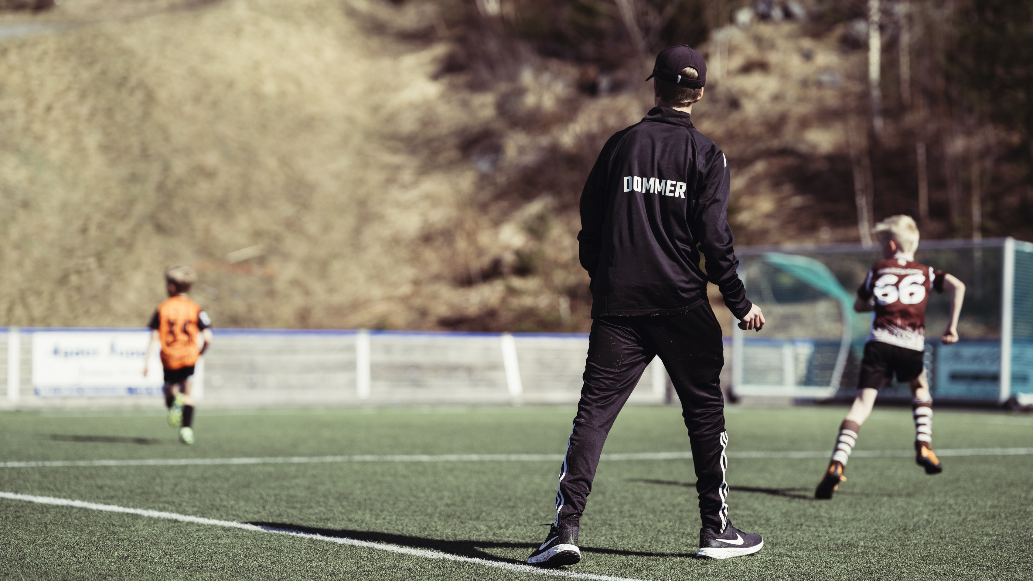 I 2031 innføres forbund mot omsetning av gummigranulat, noe som er en stor utfordringer for de fleste fotballklubber. Foto: NIF