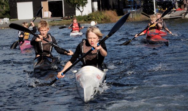 Kajakkpadling i Oslo kajakklubb er et av tilbudene