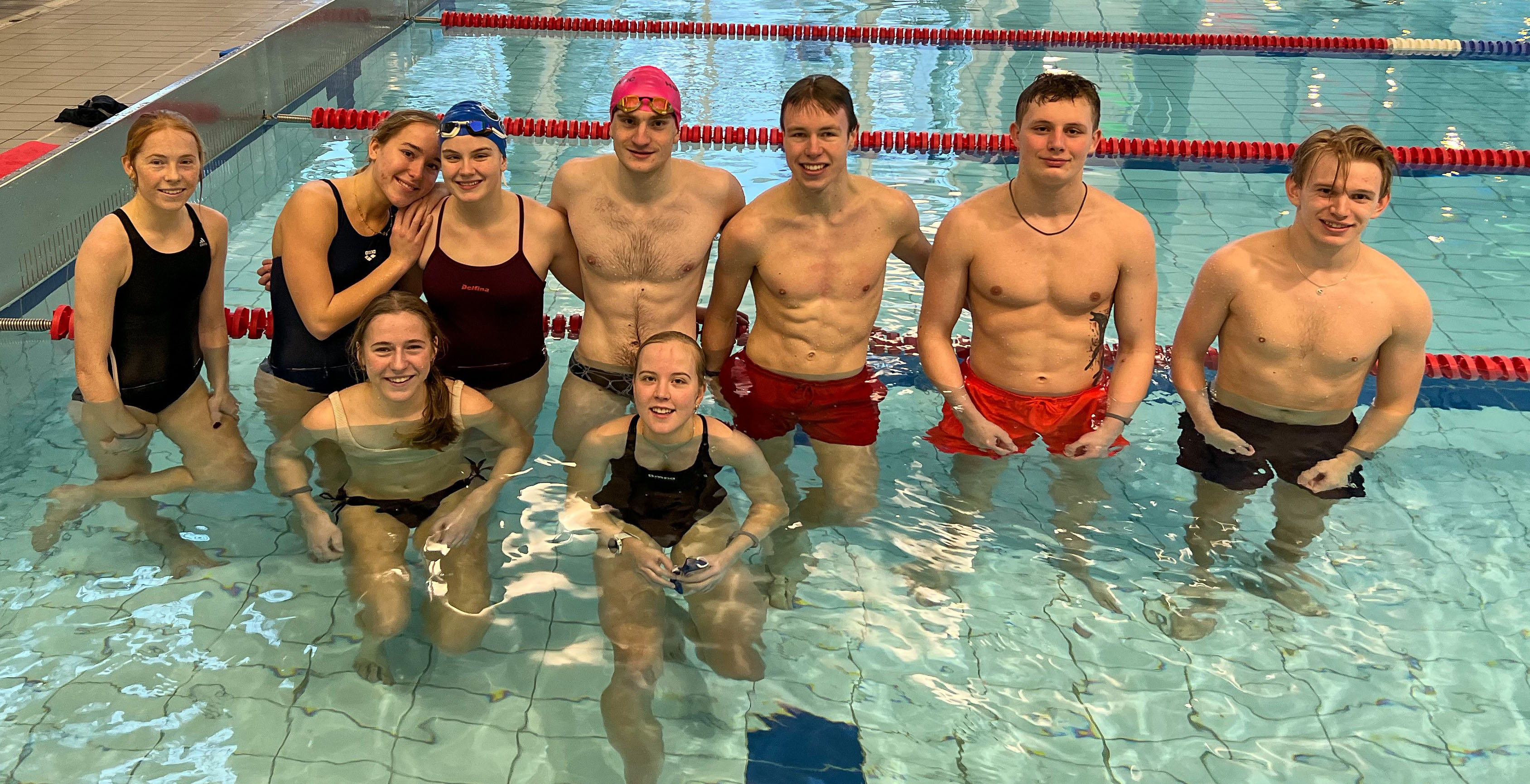 Utøverne på samling i Skien denne uka, bak f.v: Ina Halle Haugen (friidrett), Eilen Brenne (friidrett), Thea Løkebø (parasvømming), Casper Rønning (sykkel), Vebjørn Hovdejord (friidrett/langrenn), Alexander Åmås (bryting), Vegard Sørlie Krogsæther (paraskyting). Foran f.v: Maren Halle Haugen (friidrett/langrenn), Ina Nakken (skøyter/sykkel).Foto: Frank Tindvik