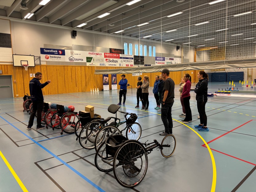 Bli med på kurs i "Hvordan tilrettelegge for fysisk aktivitet for barn, unge og voksne med funksjonsnedsettelse?" i Trondheim 8. november 2025.