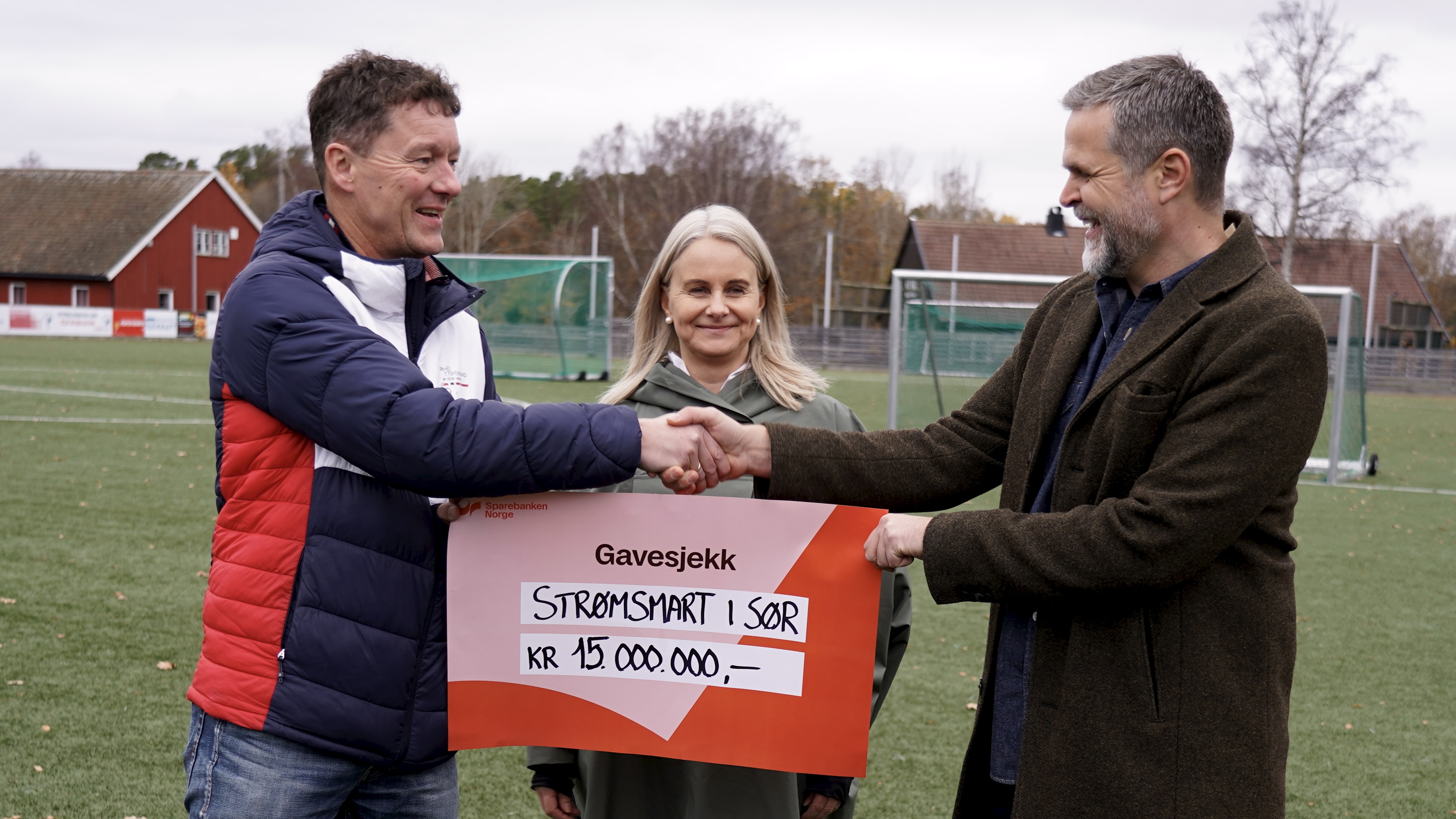 Strømsmart i Sør: Agderidretten får landets beste støtteordning for å redusere energiforbruket til belysning på idrettsanlegg