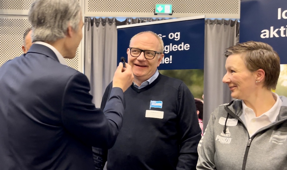 Styreleder i Sarpsborg fotballklubb, Pål Marthinsen, og daglig leder, May-Britt Grønsholt, gleder seg til å forme prosjektet Aktive Lokalsamfunn fremover.