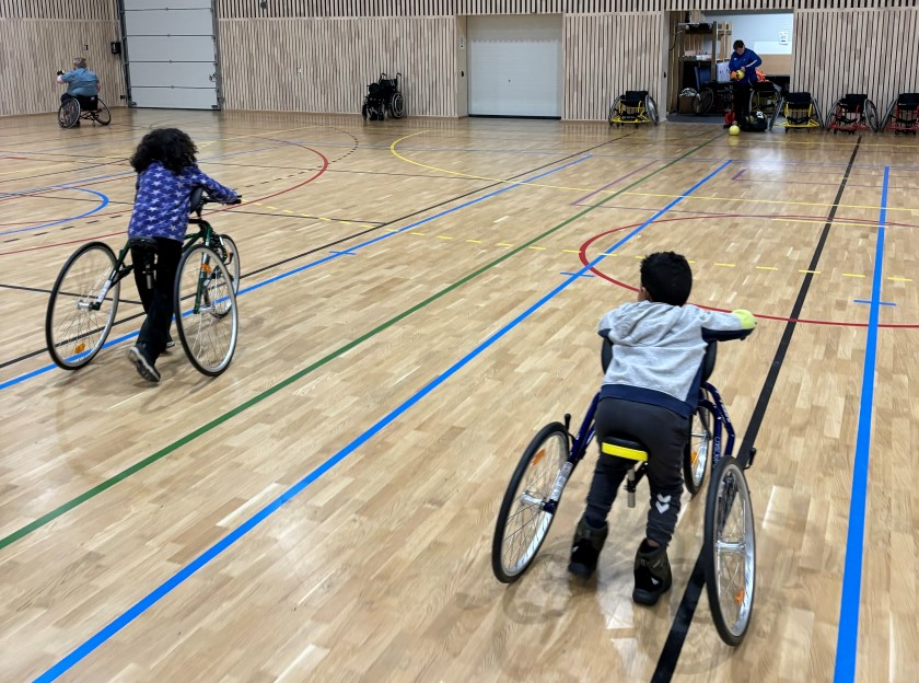 Åpen hall i Bjugn med utprøving av mange paraidretter og lavterskelaktiviteter