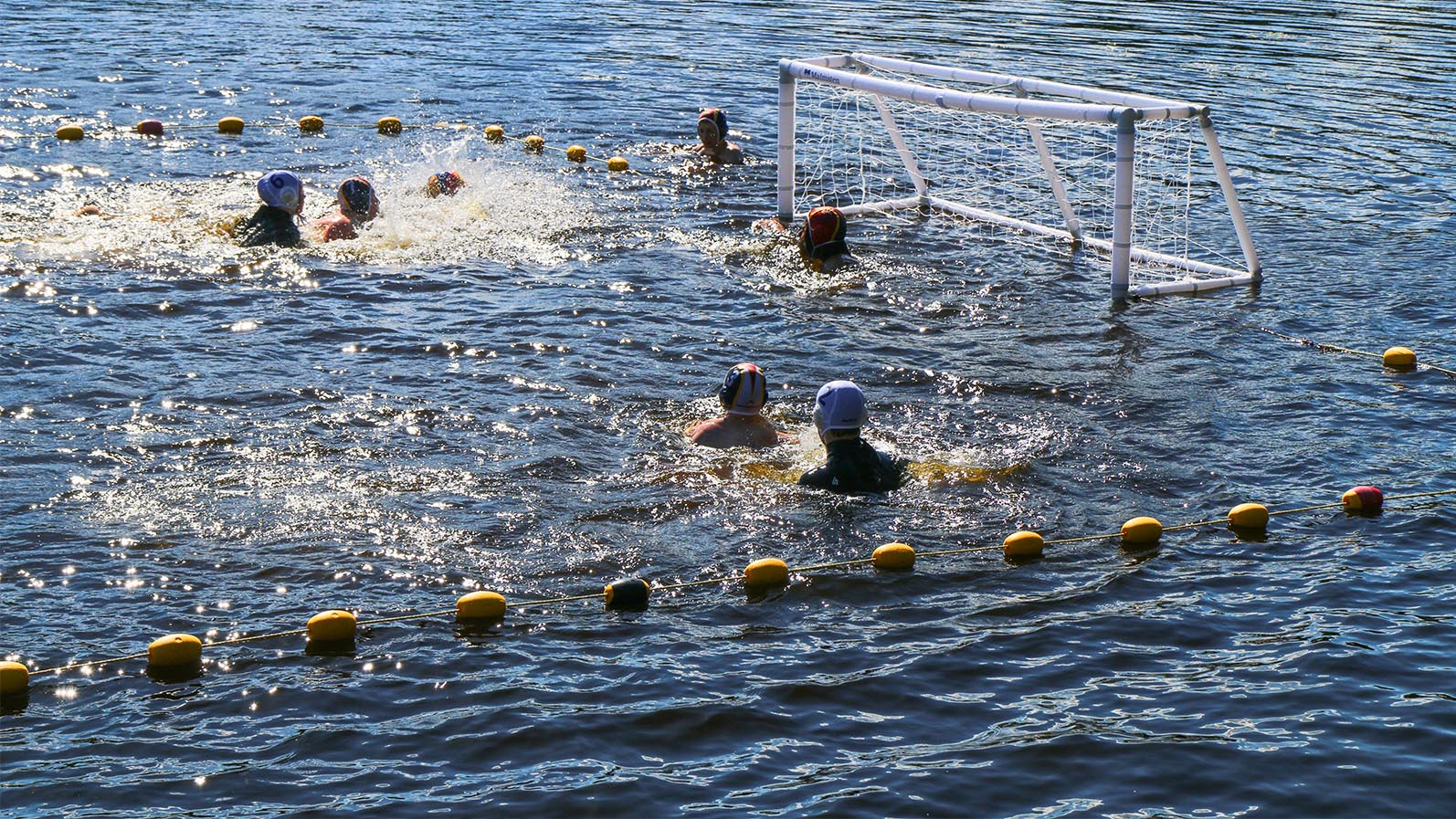 Beach vannpolo er godkjent som ny idrett av idrettsstyret. Foto: Norges Svømmeforbund