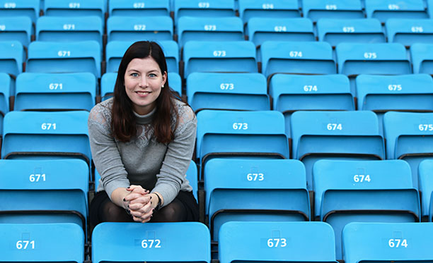 Guro Røen (31) ga seg som toppdommer da hun møtte liten forståelse for at hun ønsket å dømme internasjonal herrehåndball. Nå ønsker hun å dele sine erfaringer med resten av Idretts-Norge. Foto: Geir Owe Fredheim