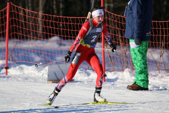 Marthe Kråkstad Johansen sikret sølvet med en fantastisk spurt på jaktstarten 7,5 km under Ungdoms-OL i februar. Foto: Geir Owe Fredheim