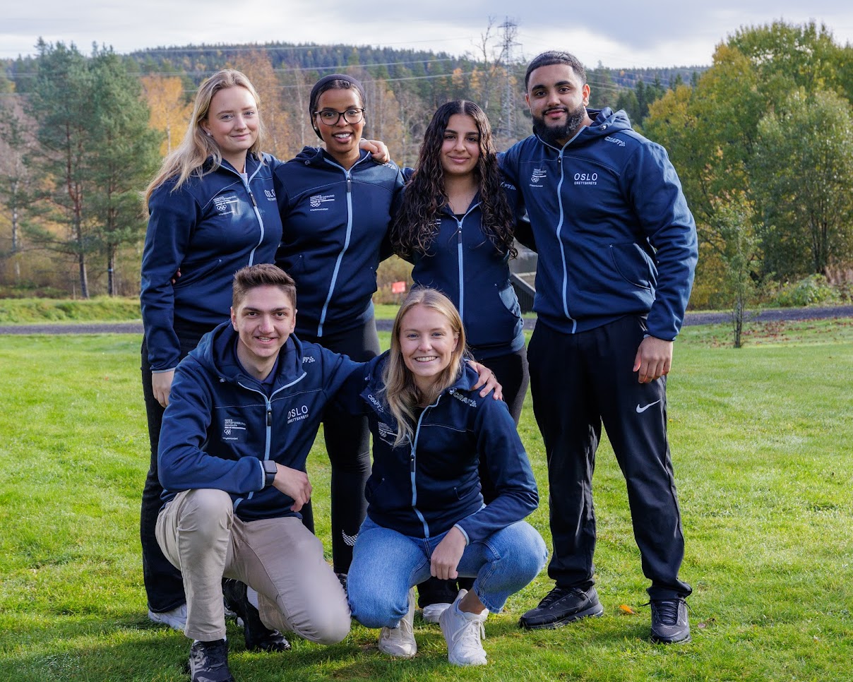 Øverste rad: Nina W Thorstad, Siham Jama, Lania K Najmadin og Aswad Iqbal. 
Nederste rad: A. Jamil Dost og Cesilie Øygard