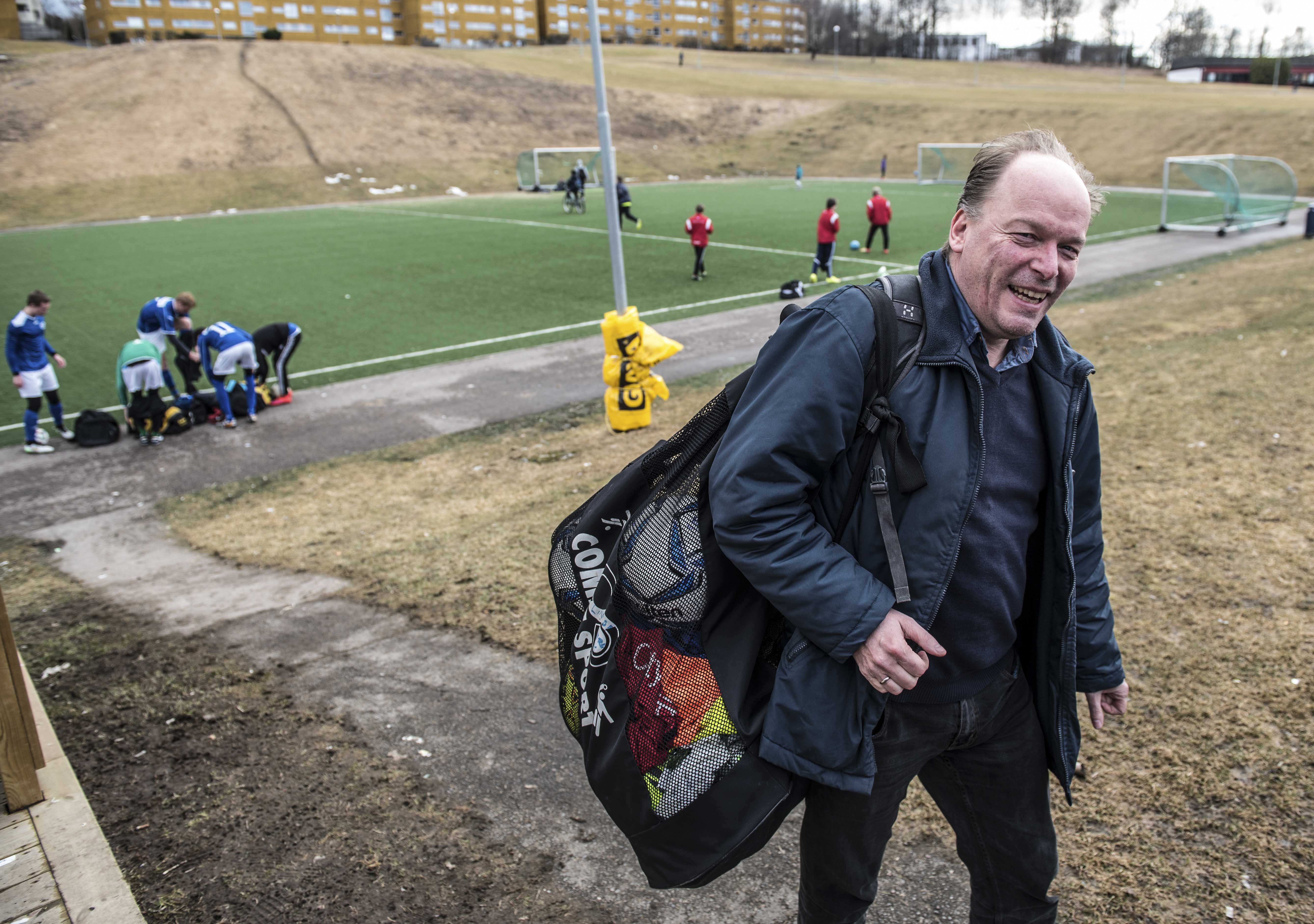 Dagen over: - Det er godt å bli satt pris på, sier Max Sætre om da han fikk Oslo Idrettskrets' Ildsjelpris. Foto: Erik Berglund