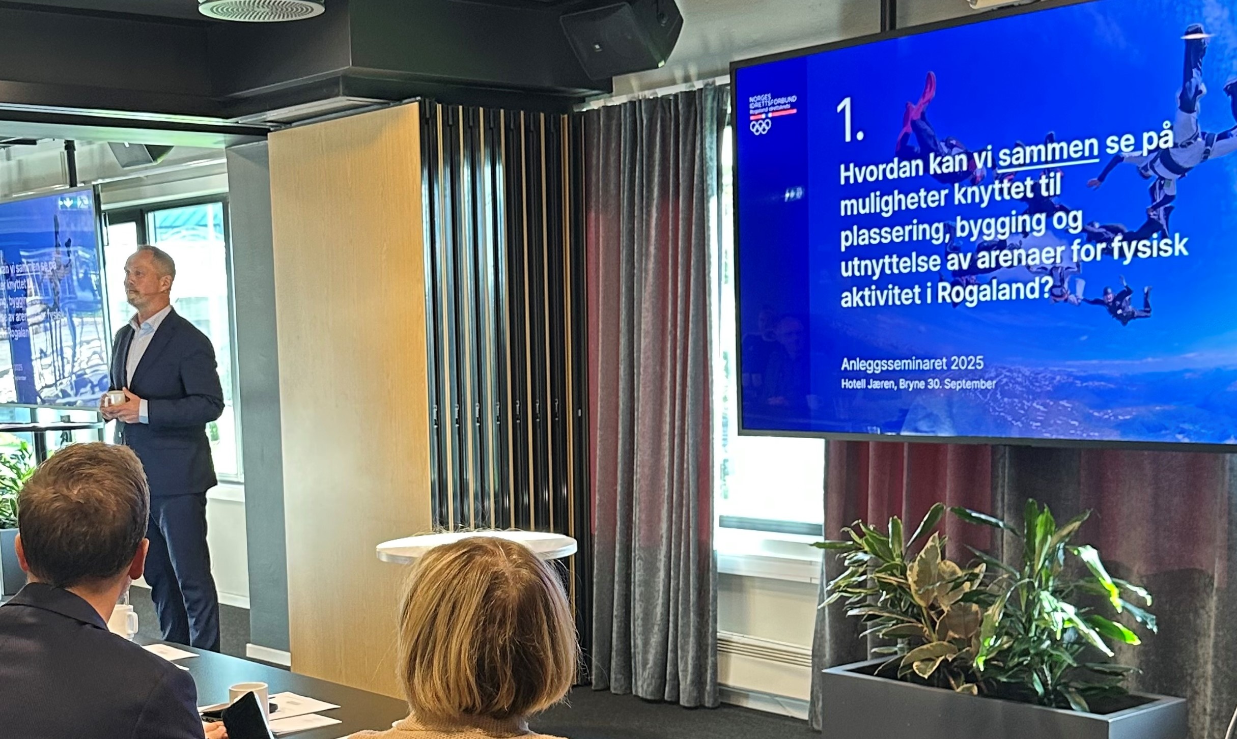 Program og presentasjoner