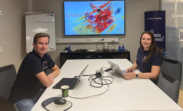 Per Erik Mæhlum, prosjektleder for Lillehammer Olympic Legacy Sports Centre og Ida Haukstad Stake, prosjektmedarbeider for Lillehammer Young Leaders Program.