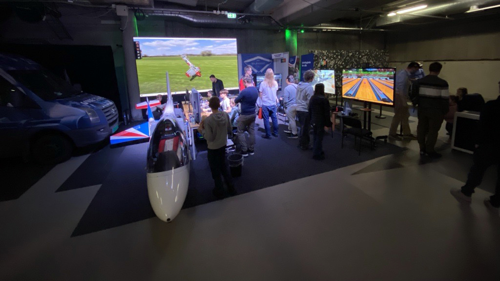 Idrettens E-sportstand under Play!Festival Bergen 2025